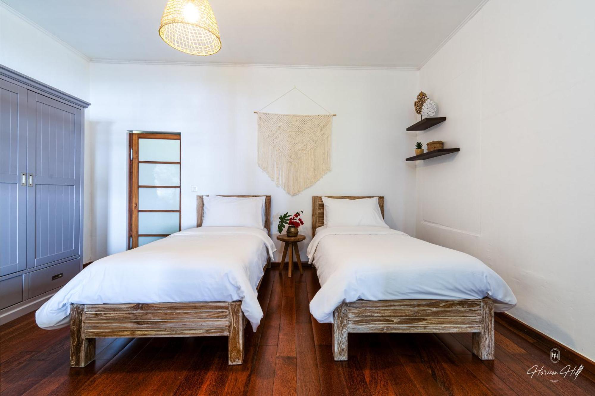 Horizon Hill Villa Pirae Экстерьер фото